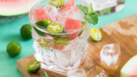 Tragos, aperitivos. Foto: Unsplash.