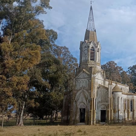 Iglesia de Vivoratá. Foto: Instagram @pueblosyciudades8