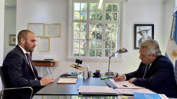 Récord histórico: la deuda pública volvió a subir fuerte en diciembre y ascendió a USD 363.362 millones