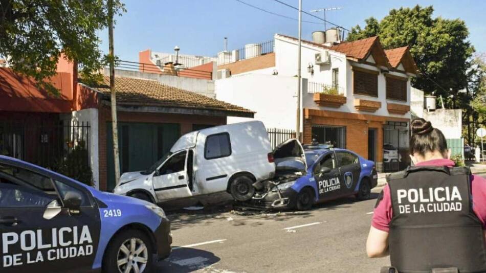 Persecución y choque en Villa Devoto: tres detenidos