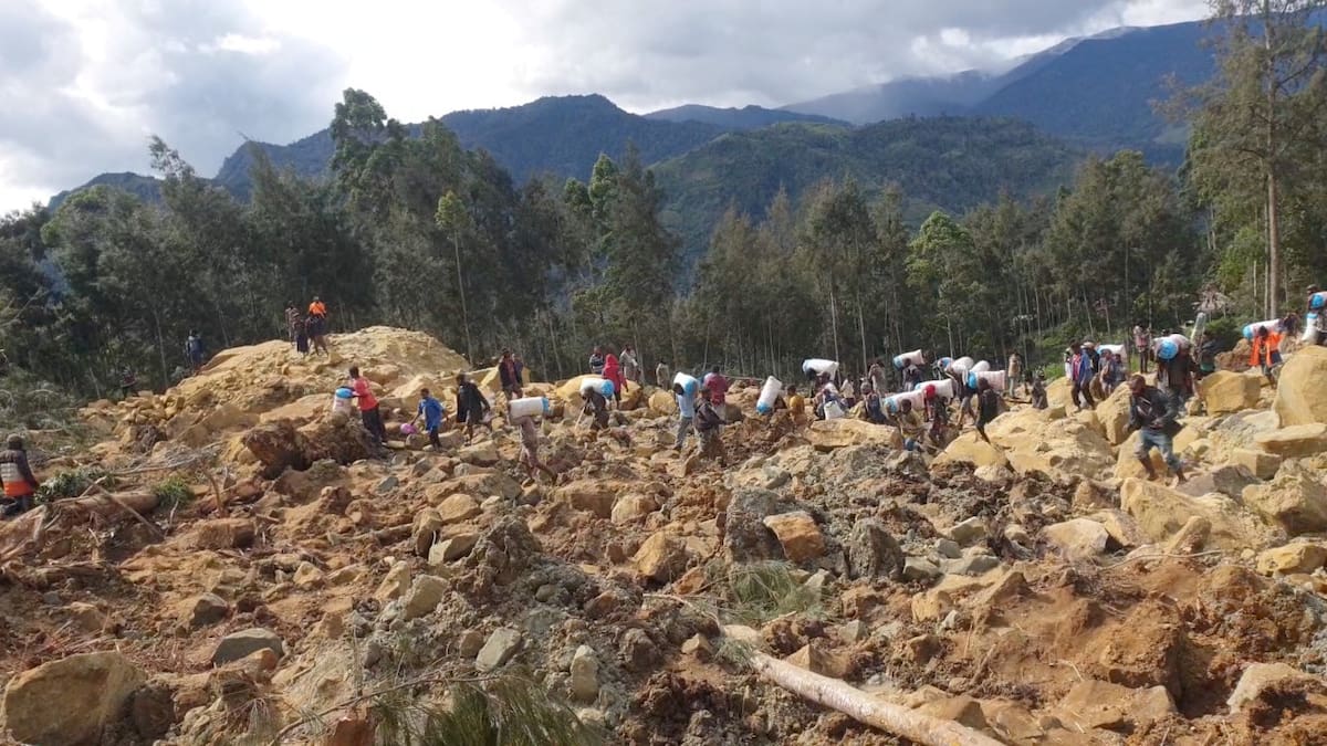 Avalancha en Papúa Nueva Guinea: estiman que hay más de 2.000 personas sepultadas bajo los escombros