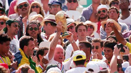 Mário Jorge Lobo Zagallo, tetracampeón del mundo con Brasil. Foto: Reuters.