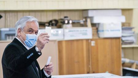 Sebastían Piñera votando en el plebiscito, NA