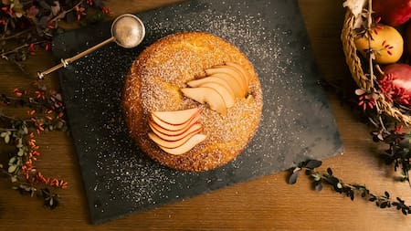 Torta de peras y manteca.