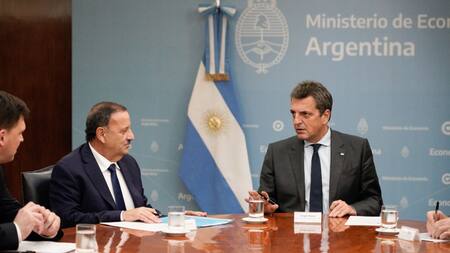 Sergio Massa junto al gobernador de la provincia de La Rioja, Ricardo Quintela. Foto: Presidencia