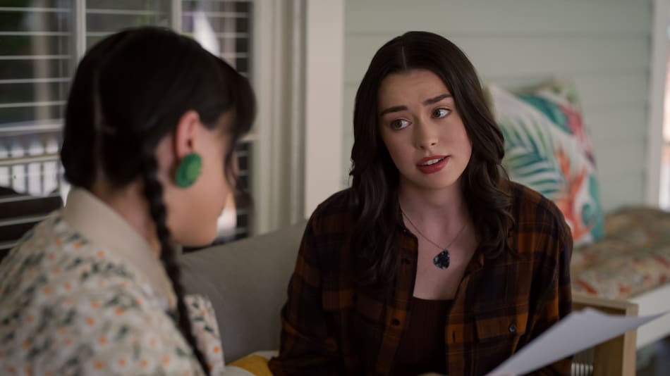 Anneliese Judge como Annie Sullivan. Foto: Netflix.