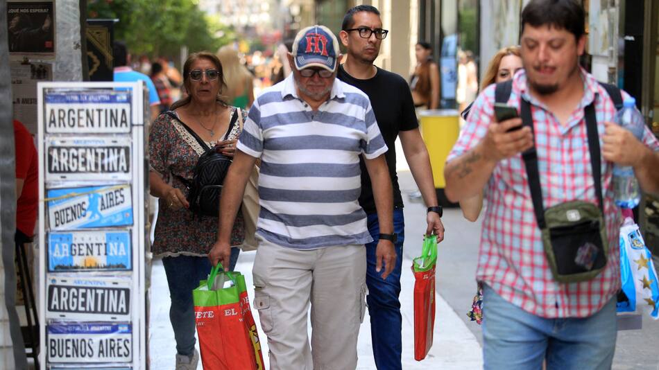Compras por el día del padre. Foto: NA.