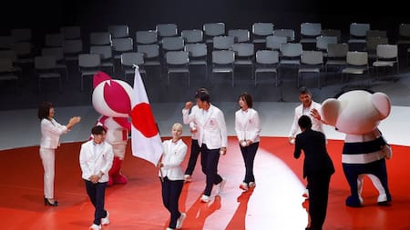 Atletas japoneses estrenarán en los Juegos Olímpicos de París 2024 uniformes a prueba de "fotógrafos mirones"