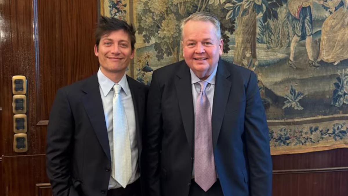 Santiago Caputo se reunió con el estratega republicano Barry Bennett