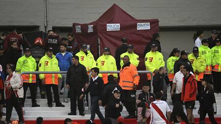 La tribuna a la que cayó el hincha de River. Foto: Télam.