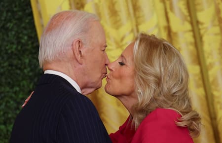 Jill Biden junto a su esposo, Joe. Foto: Reuters.