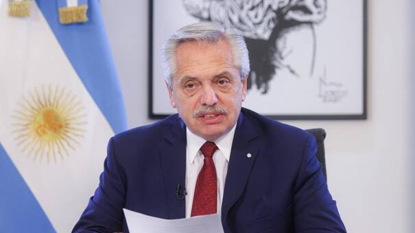 En defensa de Cristina y Florencia Kirchner: duro cuestionamiento de Alberto Fernández a los "discursos de odio"