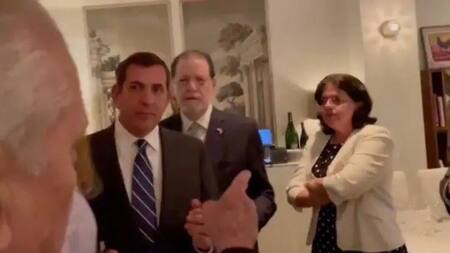 La embajadora de Cuba enfadada por el incidente. Foto Twitter @padroncueto.