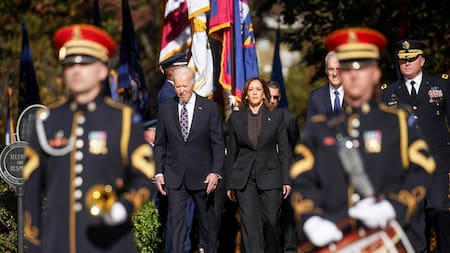 Joe Biden y Kamala Harris reaparecieron en público por primera vez después de la derrota en las elecciones presidenciales