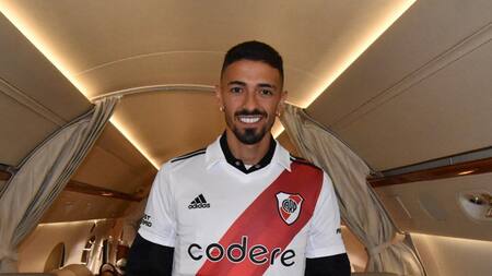 Manuel Lanzini volvió a River Plate después de 9 años. Foto: Twitter @RiverPlate.