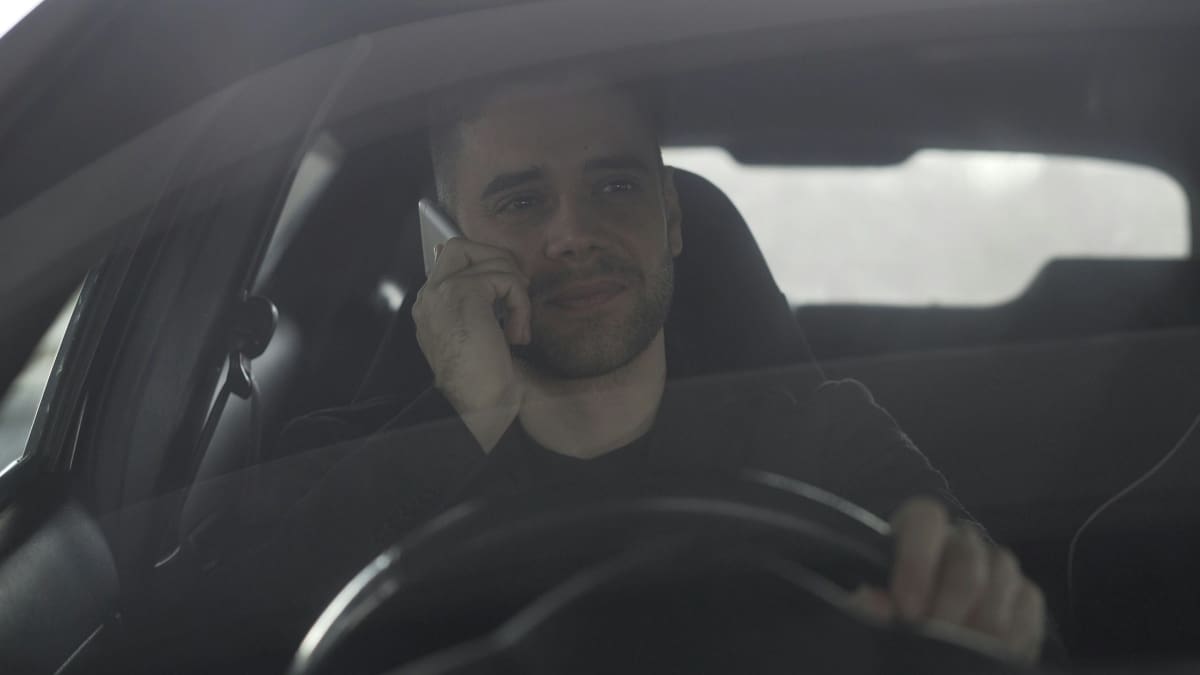 Multas por uso del celular con el auto detenido.