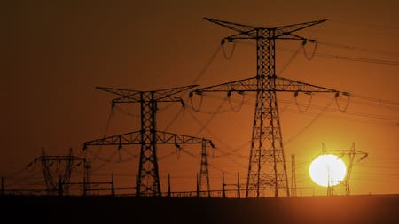 El Gobierno presentó el plan de 5600 km para ampliar el transporte eléctrico en Argentina