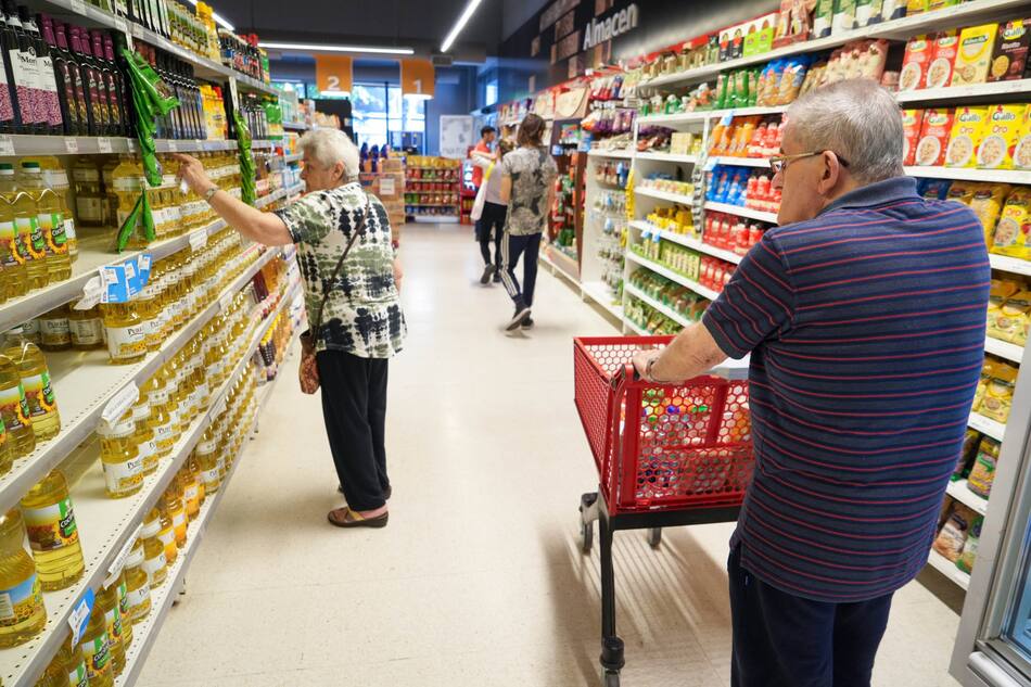 Supermercados, consumo, góndolas. Foto: NA.