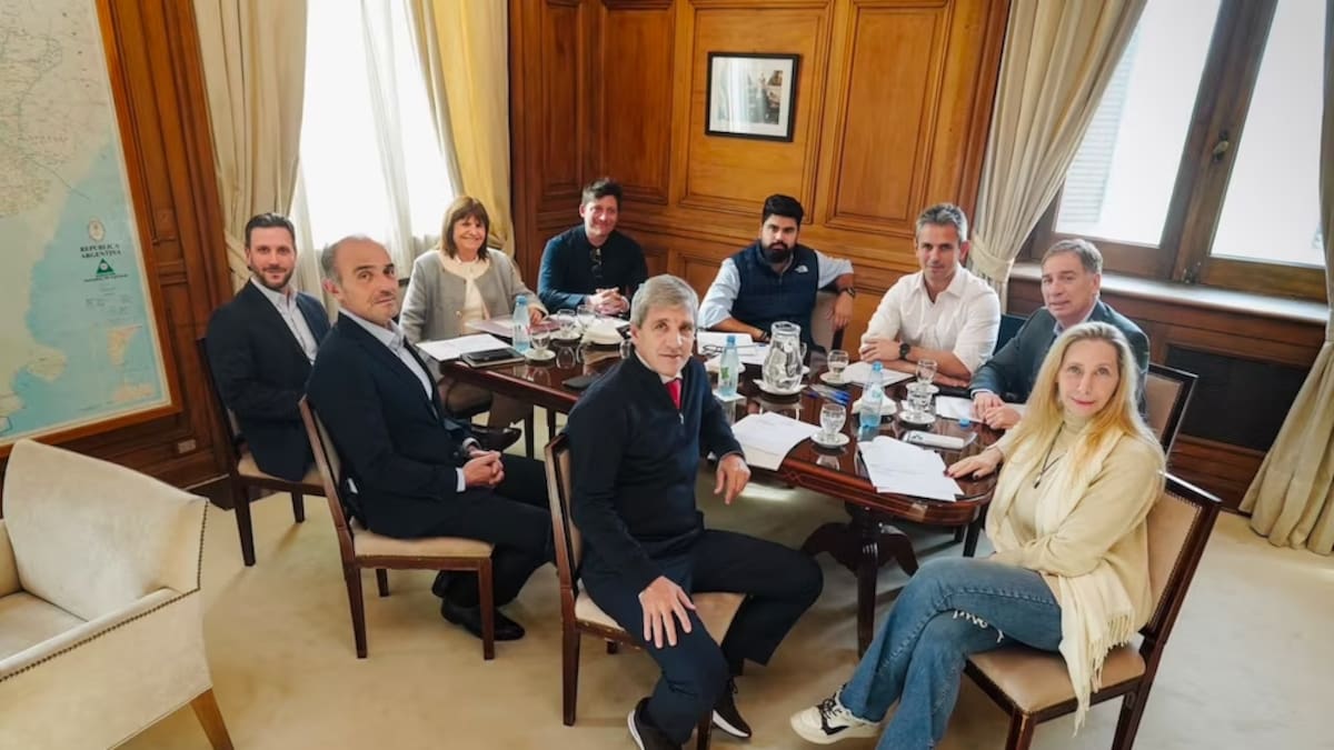 Se reunió la mesa política del Gobierno: Karina Milei encabezó la cumbre y Diego Santilli participó por primera vez como jefe de Gabinete