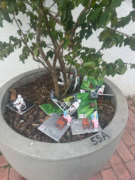 Instalación en memoria de la "Mujeres de consuelo" en el Barrio Coreano de Flores, en CABA. Foto: Gentileza Pilar Álvarez