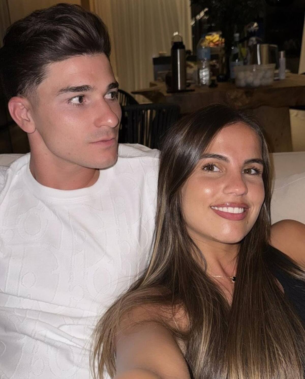 Julián Álvarez y su pareja, Emilia Ferrero. Foto: Instagram / emiliafferro.