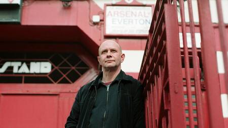 Nick Hornby autor de "Fiebre en las gradas"