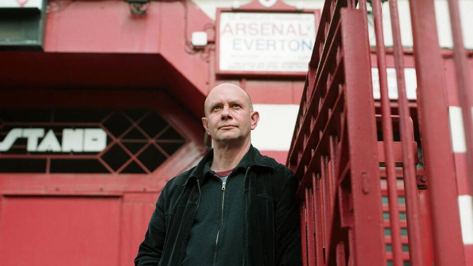 Nick Hornby autor de "Fiebre en las gradas"