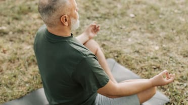 Chau a los ejercicios aburridos: la actividad que tonifica, previene caídas y mejora el ánimo en los adultos mayores