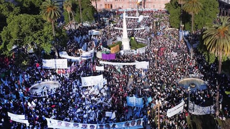 Marcha en Plaza de Mayo