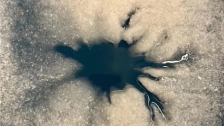 Misterio resuelto: qué son y cuál es el origen de las misteriosas huellas que se encontraron en una luna helada de Júpiter