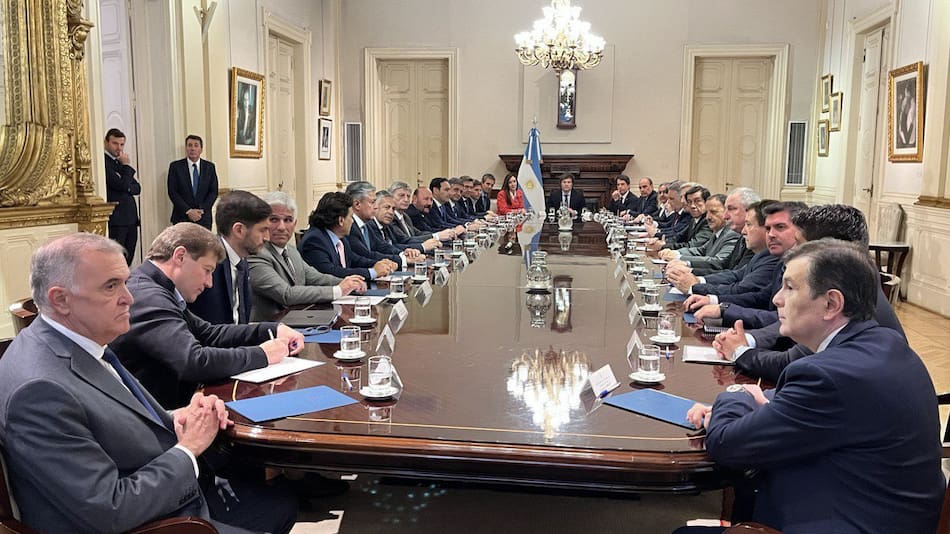 Reunión de Javier Milei con gobernadores en Casa Rosada. Foto: NA.