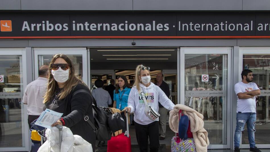 Vuelos, aeropuerto de Ezeiza, Aerolíneas Argentinas, turismo, NA