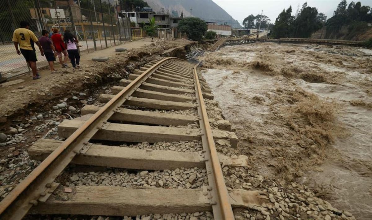 Alud en Perú