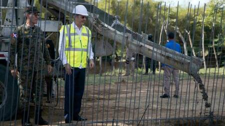 Construcción del muro entre República Dominicana y Hiatí, Foto NA