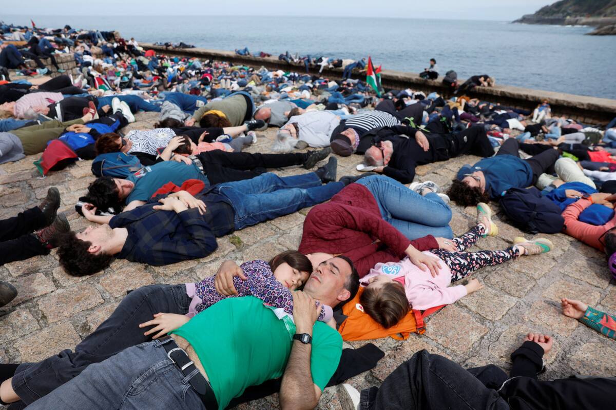 Marcha en San Sebastián por Palestina. Foto: Reuters.
