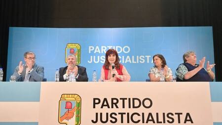 Cristina Kirchner en encuentro del Partido Justicialista. Foto: NA.