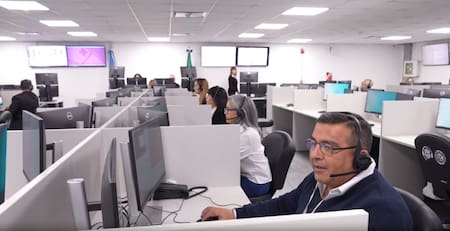 Las nuevas instalaciones de la Central de Atención Telefónica de Emergencias (CATE) de La Plata. Foto: Captura de pantalla.
