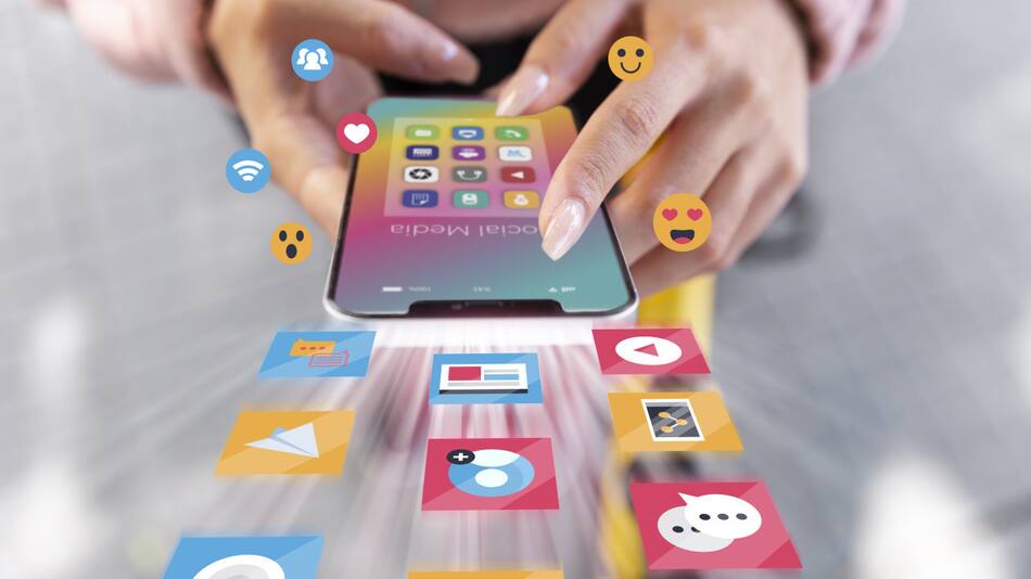 Apps, aplicaciones móviles. Foto: Freepik