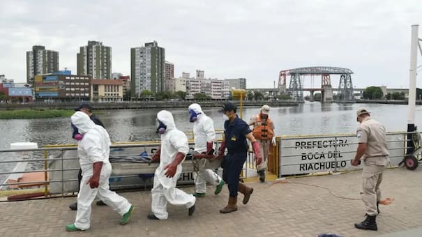 Conmoción en La Boca: hallaron el cuerpo de un hombre en el río