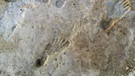 Huellas en el Parque Nacional White Sands, Estados Unidos. Foto: X