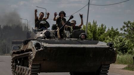 Guerra entre Rusia y Ucrania. Tanque de brigada ucraniana. Foto: Reuters.