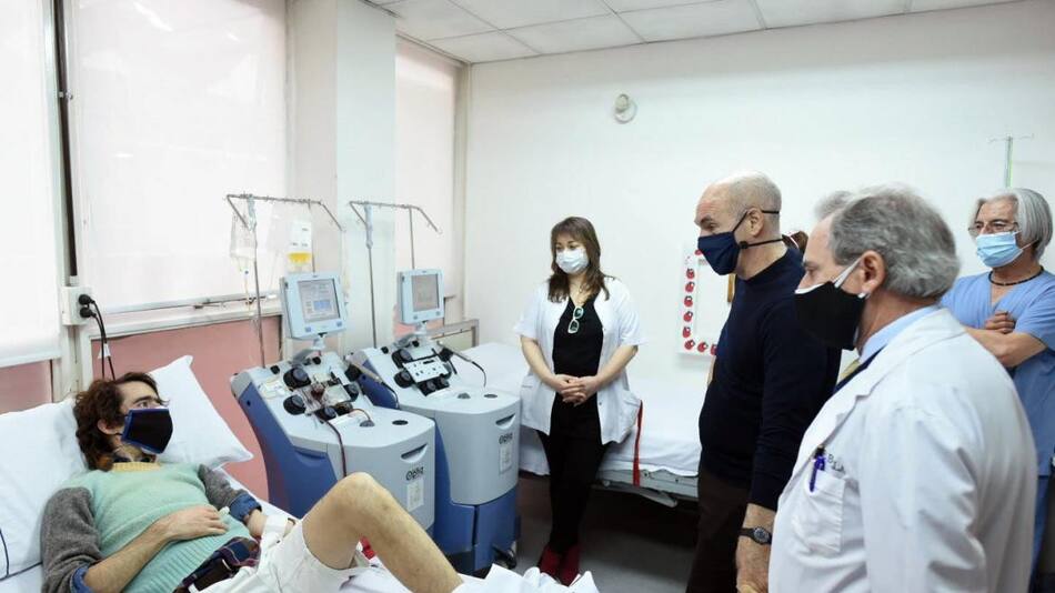 Horacio Rodriguez Larreta en el Hospital Durand, que es el lugar donde se reciben las donaciones de plasma de personas que tuvieron coronavirus y se recuperaron, Foto NA