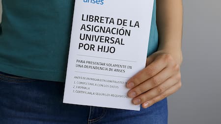 AUH: El trámite obligatorio que se debe completar en marzo 2026 para asegurar el pago extra de ANSES