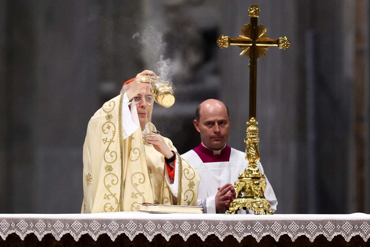 El cardenal Dominique Mamberti. Foto: Reuters/Guglielmo Mangiapane