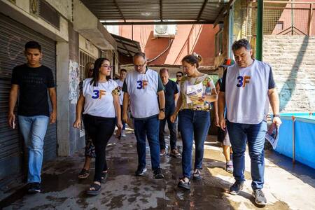 Diego Valenzuela en el barrio Ejército de los Andes. Foto: Prensa.