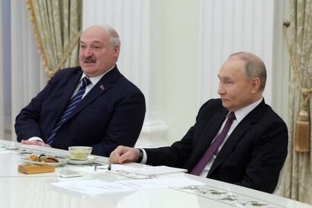 El presidente ruso Vladimir Putin y el presidente bielorruso Alexander Lukashenko. Reuters