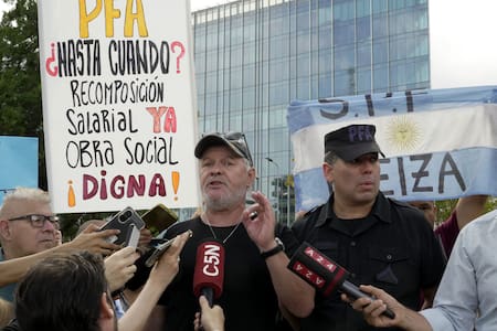 Protesta de las fuerzas de seguridad por mejores condiciones salariales