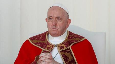 Papa en Kazajistán_Reuters