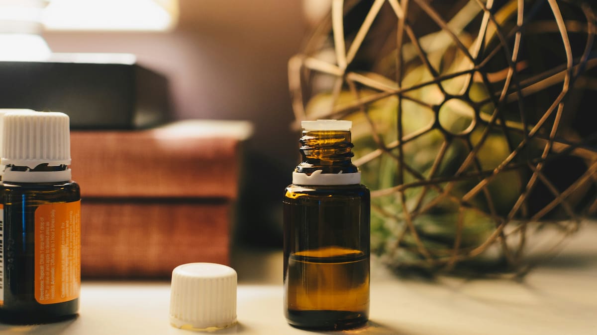 ¿La homeopatía funciona?: Sanidad comprueba que es un “placebo” y advierte sobre riesgos para la salud
