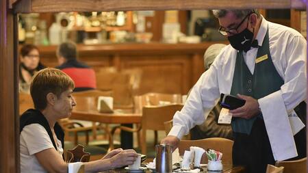 Coronavirus, Argentina, pandemia, bares, restaurantes, NA